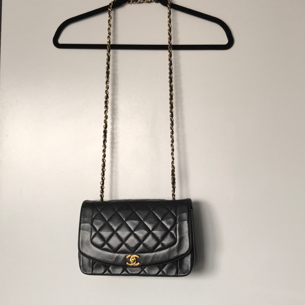 Vintage Diana Chanel flap bag-excellent condition
